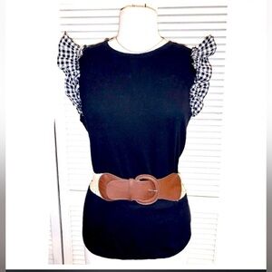 Who What Wear Black sweater with gingham sleeves
Size XXL